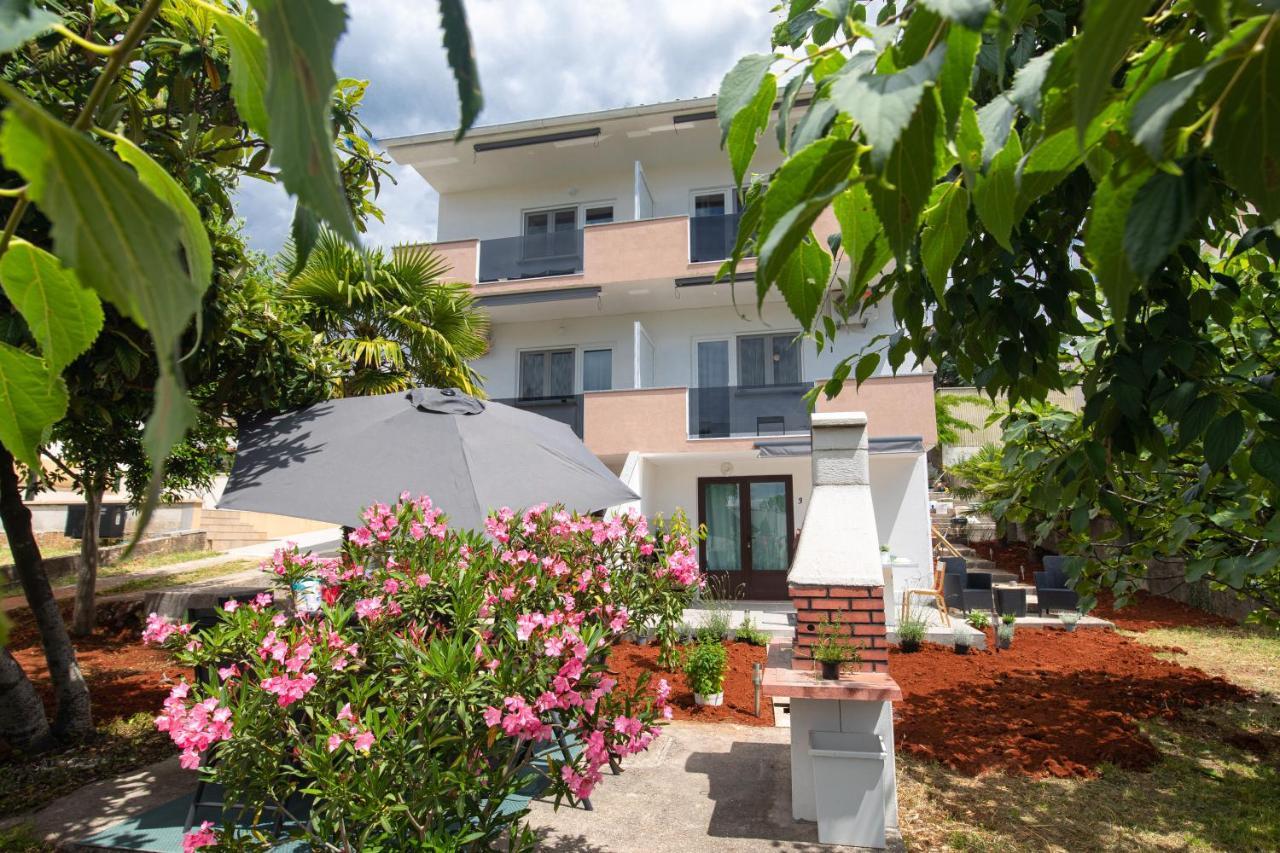 Apartment Dida I Mara Malinska Exterior photo